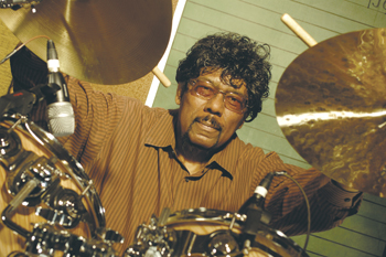 James Gadson "Use Me" - YouTube
