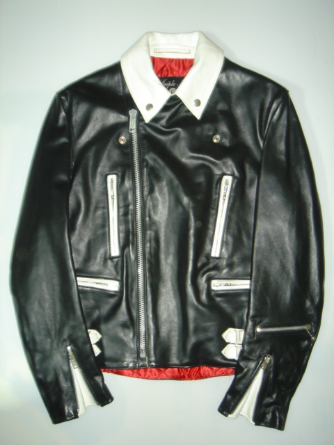 フロントメインジッパー全閉状態