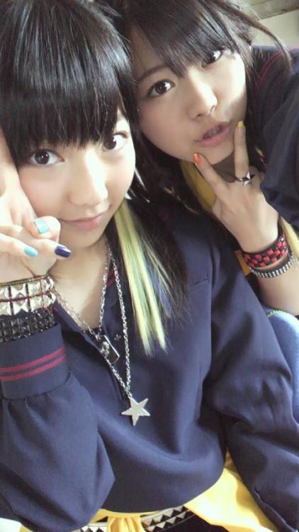 島崎遥香×山内鈴蘭 ぱるるがテトリスやってて構ってくれない(@゜▽゜@)w
