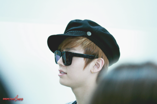 
No re-editing, removing of watermark/resizing is allowed
