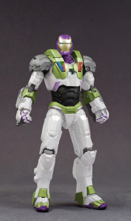 Iron Man + Buzz Lightyear = WIN!