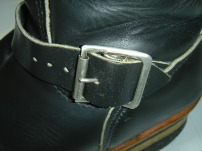 左インステップストラップベルトバックル