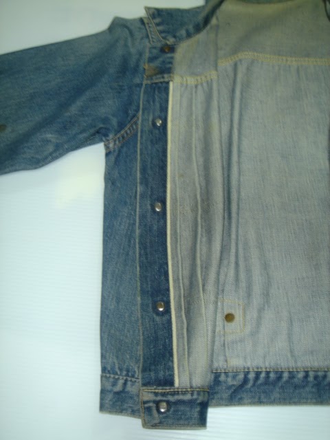 前立てボタン側裏セルビッジ