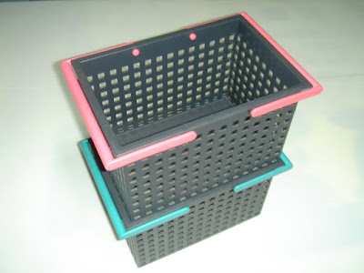 CDを収納したままスタッキングできます。