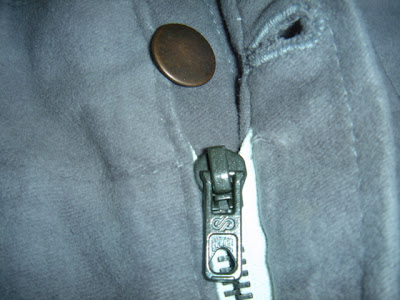 フロントボタン、ジッパー