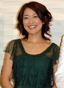 羽田美智子 水着 結婚 オっパイポ口りの場面