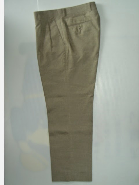 左側側面全体像