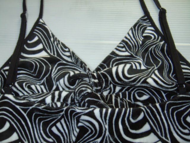 バストツイスト 内側