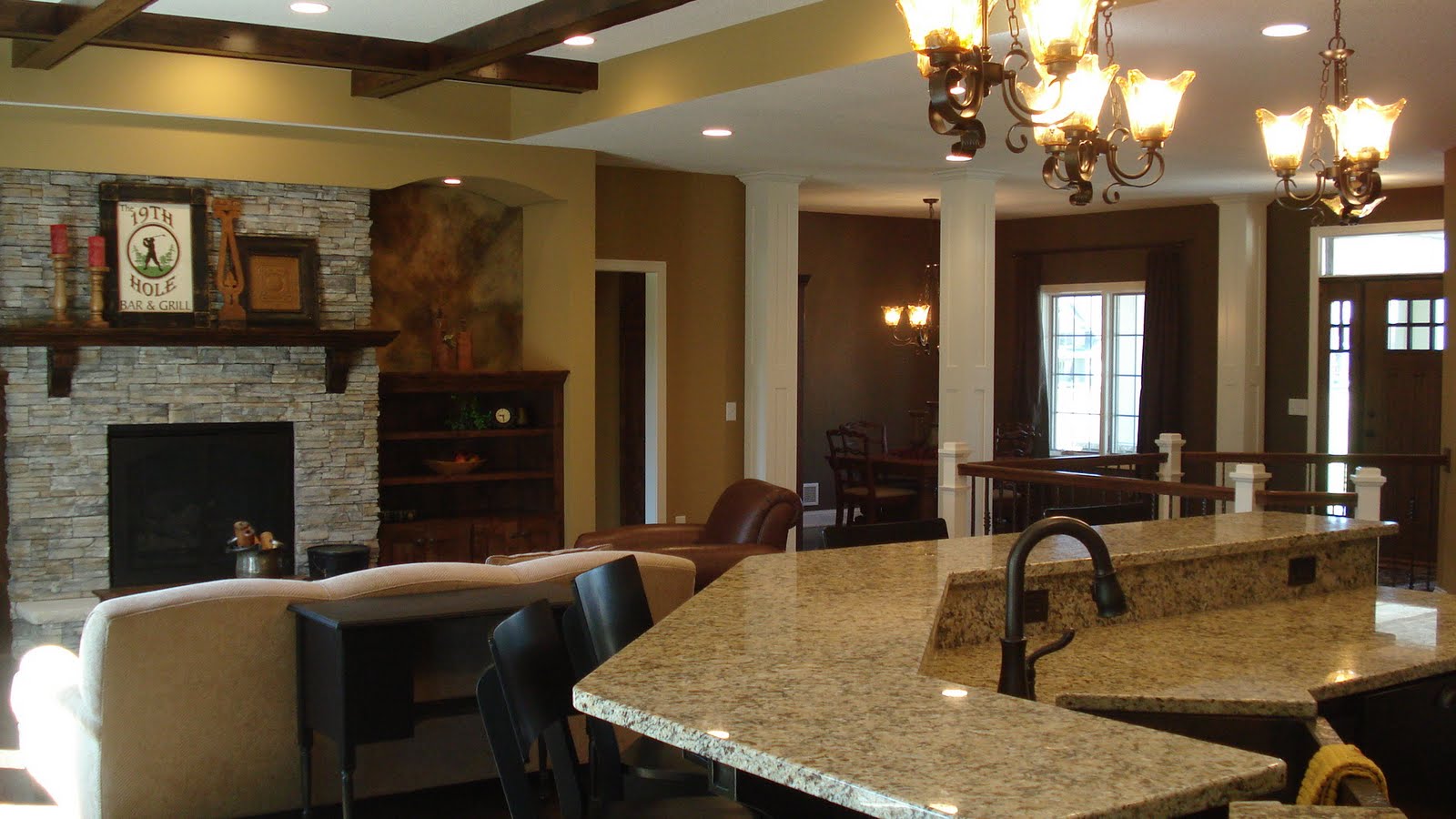 Ryan Seacrest - The official music and.