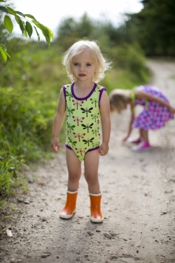 出産祝いに オーガニックの子供服 北欧スウェーデンのマクソモーラ ボディタンク キッズ アウトドア Adoshop アドショップ