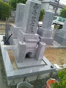 西島家墓石完成