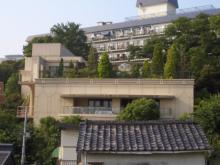建物裏