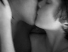 kissing