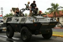 軍事車両
