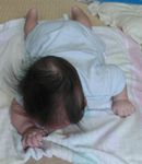 首