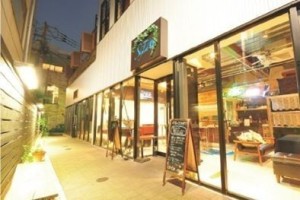 9/15(祝)【原宿】オープンテラス地上階カフェ交流パーティー★フリードリンク&料理♪ゲーム企画あり♪【20代限定】