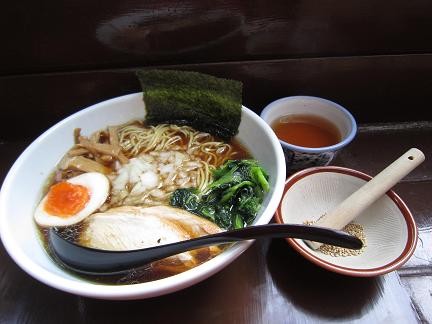 高尾山で八王子ラーメンを食す 高尾山 ｄｅ 健康登山