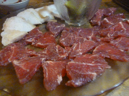 七福神 ワニとラクダのステーキ 大阪府枚方市 願い実現 豪華メンバーで変り種の肉を食べれる店へ 食い物ストーリー