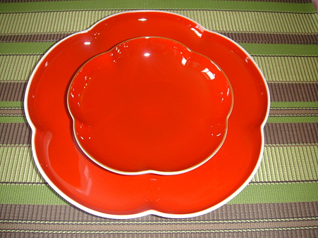 深川製磁 紅白寿 梅型八寸皿 | （傍若）ぶじん妻のバージニアらいふ