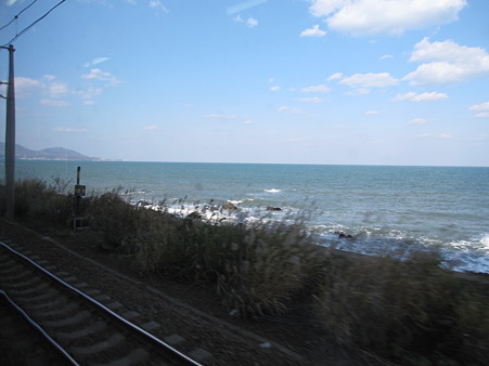 南小樽へ　車窓から日本海