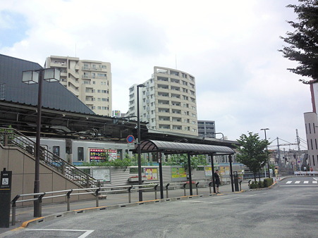 三鷹駅南口ロータリー