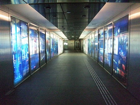 ゴールドジム原宿東京☆地下鉄通路