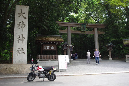 三輪神社　１