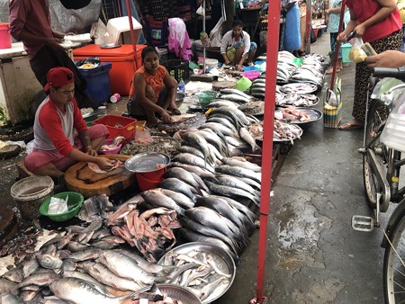 ヤンゴンローカル市場 (2)