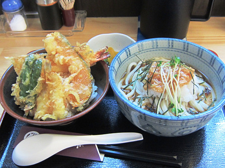 おろし市天丼セット（880円）