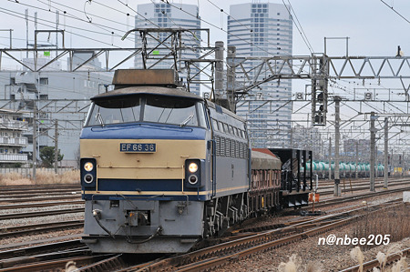 配6795ﾚ　EF6636+トキ+ホキ＠新鶴見発車