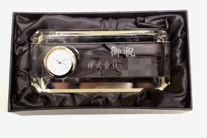 クリスタル置き時計