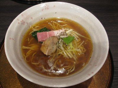 tiranaisakura_3.jpg