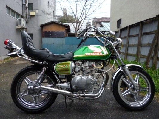 Honda Cb250tホーク 旧車バイク専門店zeroのオーナーが語る二輪のある生活