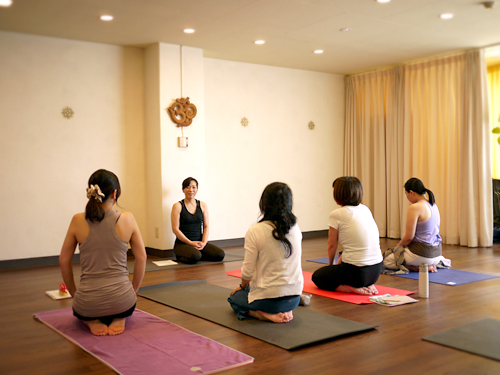 ハタヨガ＆瞑想　特別講座　初級