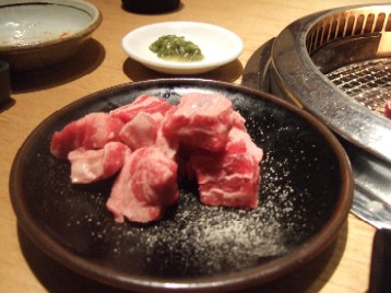 中落ちカルビとわさび