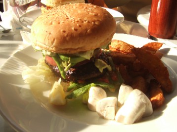 アボカドバーガー