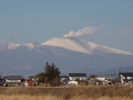 噴火の後の浅間山