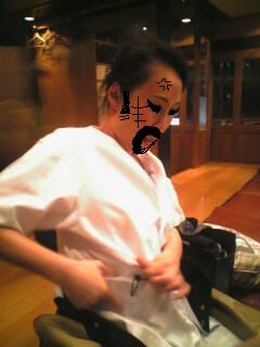 白衣のオクサン