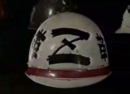 革マル派のヘルメット