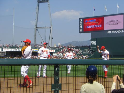 マツダスタジアム　内野砂かぶり席５