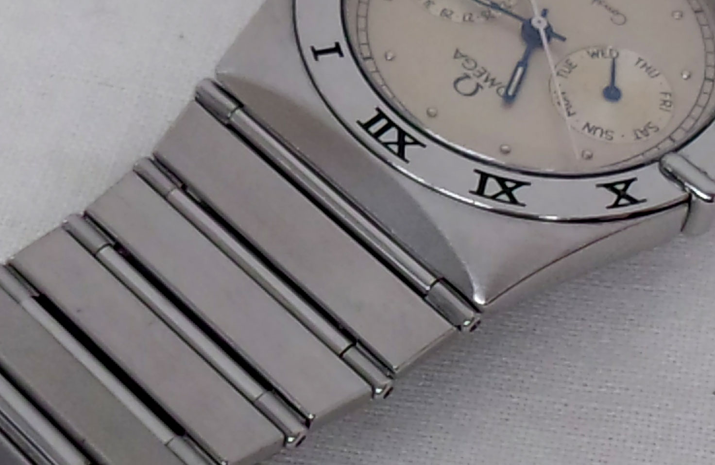 オメガ　コンステ