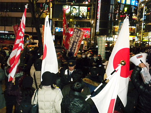 プロ左翼偽装市民によるオスプレイ配備反対パレードにカウンター街宣！20130127