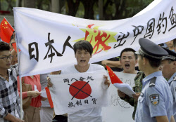 反日デモ・日本人狩り
