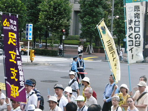 2012年7月29日脱原発デモvs【偽善者、反日極左殺人集団の代替案なき反・脱原発糾弾】（反原発カウンター ）