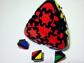 GearMasterPyramorphix_002