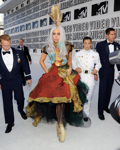 lady-gaga-vma-091210-5.jpg