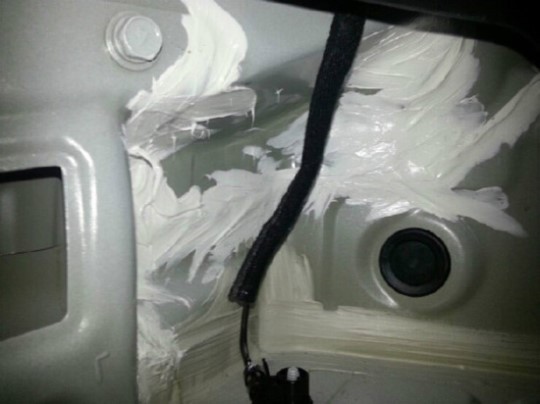 雨漏りの無償修理がこれじゃ「新車と交換しろ！」訴えられて当たり前