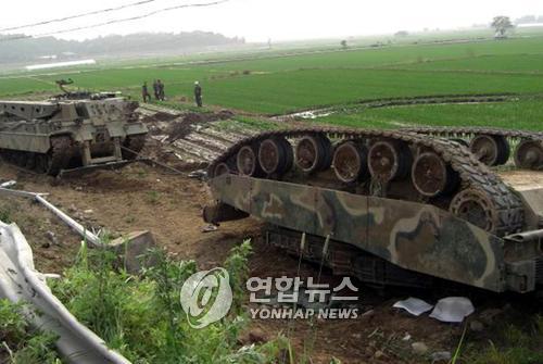 韓国軍の戦車、発砲するとひっくり返る戦車