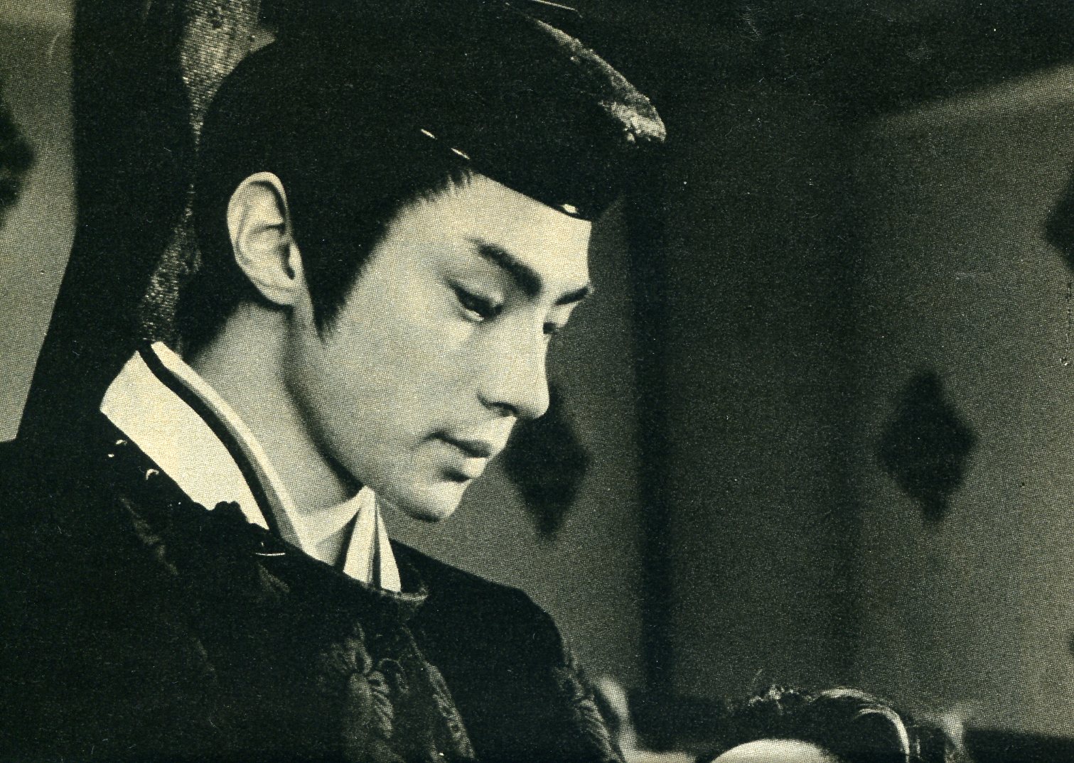 中谷美紀の映画 源氏物語 千年の謎 生田斗真主演のヒット作 中谷美紀演じる紫式部が美しい 人生 嵐も晴れもあり