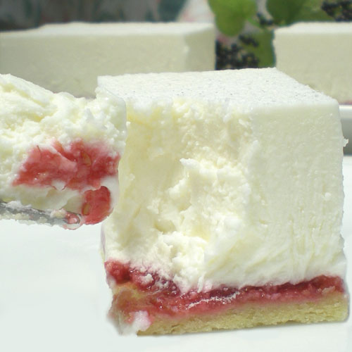 脅威のレアチーズケーキ